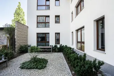 Ogród w obiekcie Close-Cozy and Modern Apartments - Praga Północ - Ząbkowska B
