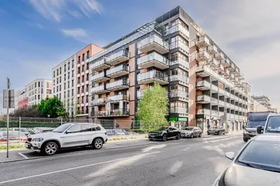Budynek, w którym mieści się apartament