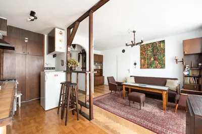 Kuchnia lub aneks kuchenny w obiekcie Metro Wileński Vintage Charm Apartment by BookingHost