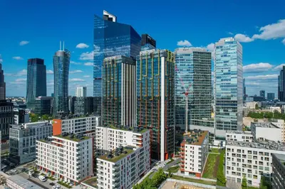 Widok na miasto Warszawa z tego apartamentu