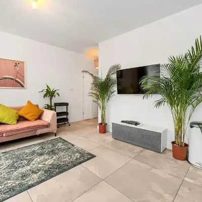 Lumina comfortable apartment with balcony
