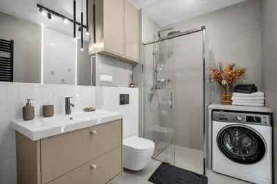 Łazienka w obiekcie Ochota Three-Bedroom Apartment - 79m2, Parking, Balcony - by Rentujemy