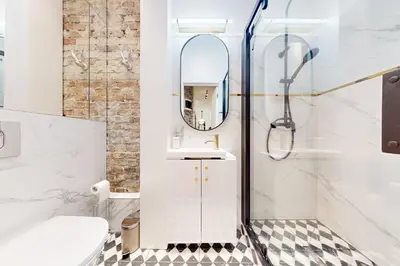 Łazienka w obiekcie Apartament na Hożej