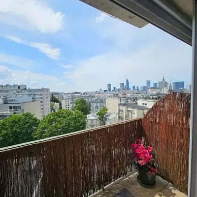 Apartment in the center with city skyline