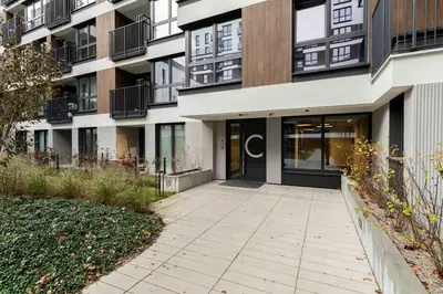 Budynek, w którym mieści się apartament