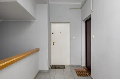 Plan piętra w obiekcie Krucza Heart of Warsaw Apartment by BookingHost