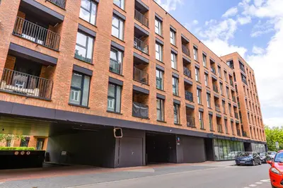 Budynek, w którym mieści się apartament