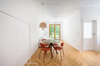 Plan piętra w obiekcie Praga Łochowska Deluxe Apartment by BookingHost