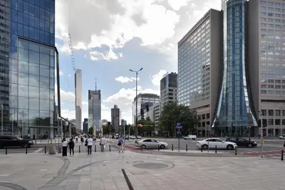 Widok na miasto Warszawa z tego apartamentu