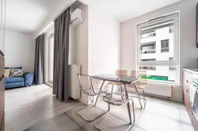 Część wypoczynkowa w obiekcie Kolska Blue & Grey Harmony Apartment by BookingHost