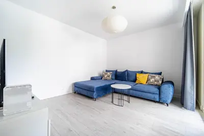 Część wypoczynkowa w obiekcie Kolska Blue & Grey Harmony Apartment by BookingHost