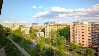 Widok na miasto Warszawa z tego apartamentu
