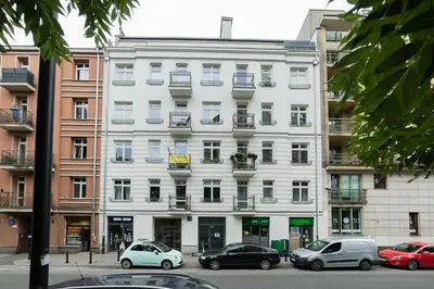 Budynek, w którym mieści się apartament