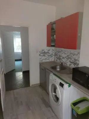 Kuchnia lub aneks kuchenny w obiekcie Wawer Hom Jelenia 4 a Wawer