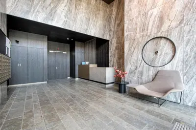 Część wypoczynkowa w obiekcie Chronos Luxury Apartments