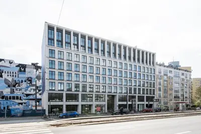 Budynek, w którym mieści się apartament