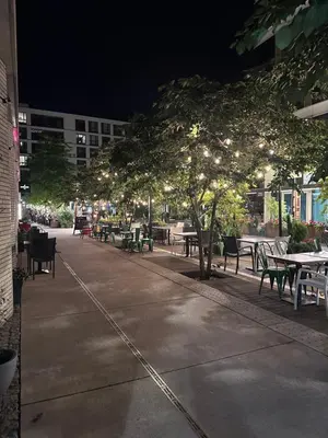 Restauracja lub miejsce do jedzenia w obiekcie NEW! Apartament Krochmalna 61 - Browary Warszawskie