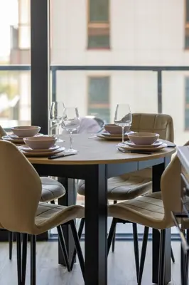 Restauracja lub miejsce do jedzenia w obiekcie Towarowa Towers Apartment by Solarento