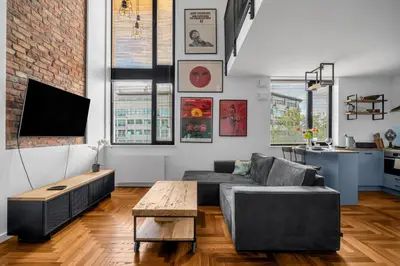 Telewizja i/lub zestaw kina domowego w obiekcie Warsaw Targowa Studio - 50m2, Top location - by Rentujemy