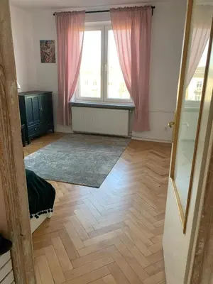 Telewizja i/lub zestaw kina domowego w obiekcie Dog of Warsaw Apartment - Odolańska