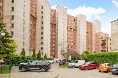 Budynek, w którym mieści się apartament