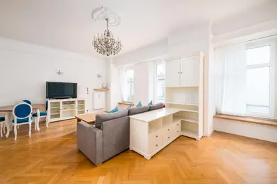 Plan piętra w obiekcie Mokotowska Royal Apartment by BookingHost