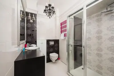 Plan piętra w obiekcie Mokotowska Royal Apartment by BookingHost
