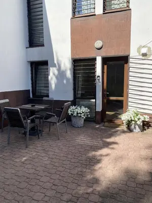 Budynek, w którym mieści się apartament