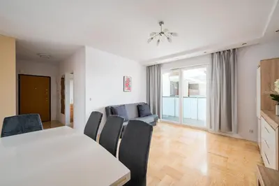 Część wypoczynkowa w obiekcie Ursynów Romera Chic Apartment by BookingHost