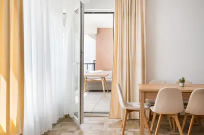 Plan piętra w obiekcie Włochy Równoległa Cosy Apartment by BookingHost
