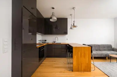 Kuchnia lub aneks kuchenny w obiekcie Gocław Urban Chic Apartment by BookingHost