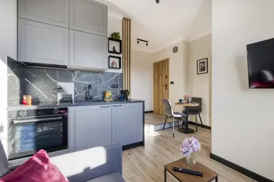 Kuchnia lub aneks kuchenny w obiekcie AirPort Pause by VAYA STAYS