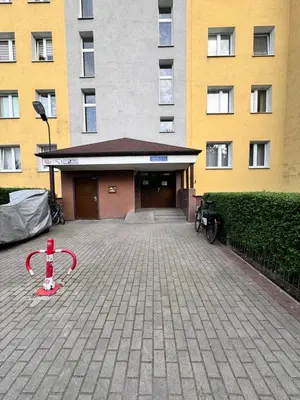 Budynek, w którym mieści się apartament