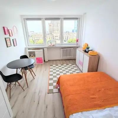 Colorful studio with Palace view - City center