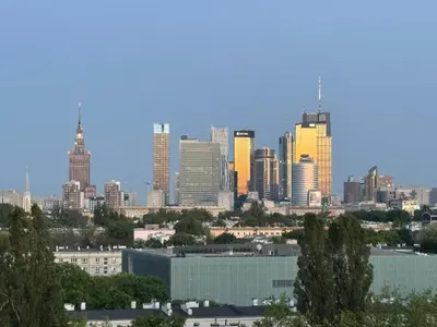Widok na miasto Warszawa z tego apartamentu