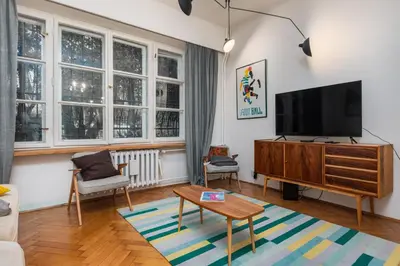 Telewizja i/lub zestaw kina domowego w obiekcie Bednarska 27 by Homeprime