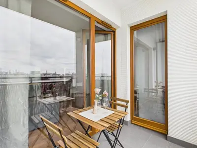 Balkon lub taras w obiekcie Aleja KEN 55 SuperApart - Blisko metra Imielin