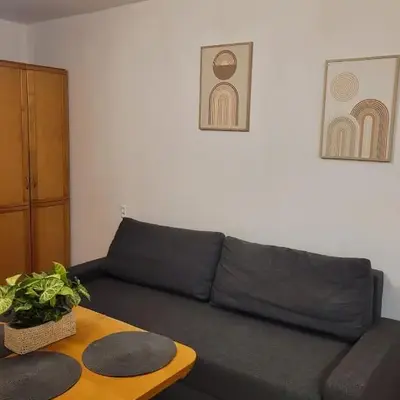Apartment near bathrooms park