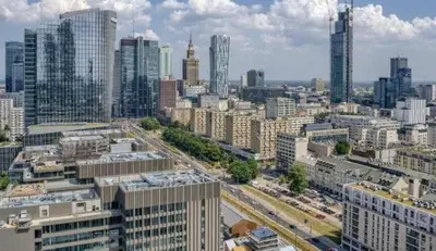 Widok na miasto Warszawa z tego apartamentu