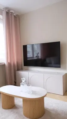 Telewizja i/lub zestaw kina domowego w obiekcie Modern apartment Powiśle, Warszawa