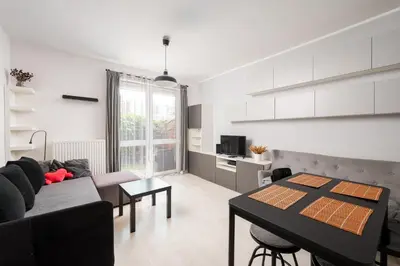 Część wypoczynkowa w obiekcie Bemowo Homely Apartment by BookingHost