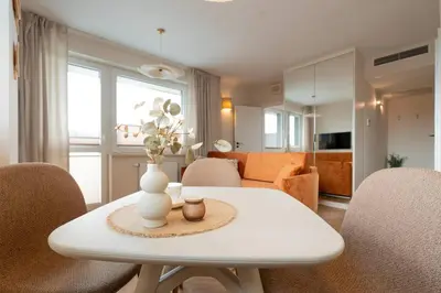 Część wypoczynkowa w obiekcie Orange Glow Apartment Terrace AC Free Parking