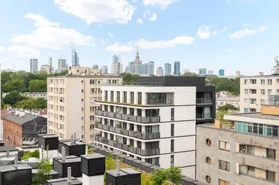 Widok na miasto Warszawa z tego apartamentu