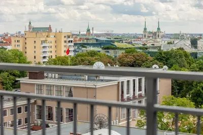 Widok na miasto Warszawa z tego apartamentu