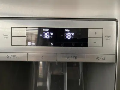 Plan piętra w obiekcie Słoneczny Penthouse z tarasem i jacuzzi 8 plus 2 osób Stadion Narodowy Francuska