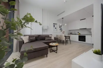 Kuchnia lub aneks kuchenny w obiekcie Towarowa Towers Prestigious Apartaments with AC & Parking in Warsaw by Renters Prestige