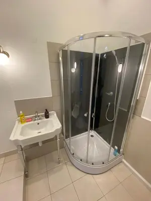 Łazienka w obiekcie Fantastic-Inn Warszawa - Aleje Jerozolimskie