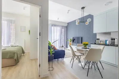 Kuchnia lub aneks kuchenny w obiekcie Towarowa Tower Apartment, Free Parking