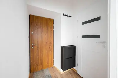 Plan piętra w obiekcie Embassy District Apartment by Bookinghost