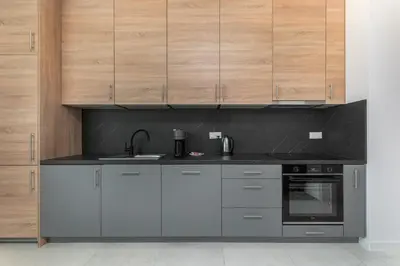 Kuchnia lub aneks kuchenny w obiekcie Przebiśniegów 6 by Homeprime